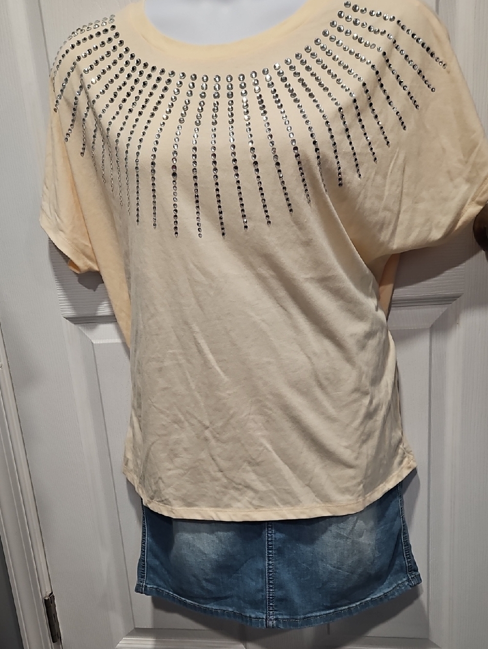 BiBi Cream Short Sleeve Tee with Rhinestone Radiant Detail
